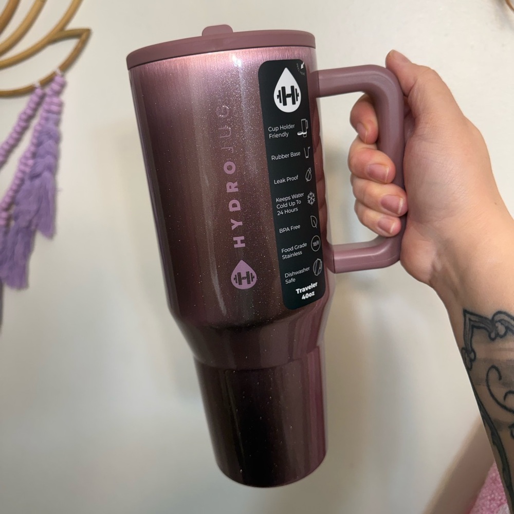 SOLD - HydroJug 40oz Traveler - Dream